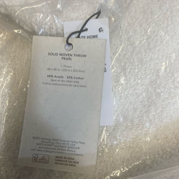 NATE HOME BY NATE BERKUS SIGNATURE COLLECTION Bouclé Euro - Picture 3 of 3